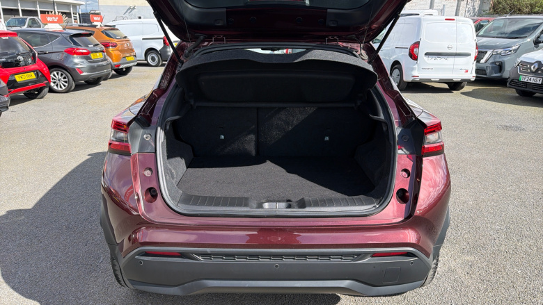 Nissan Juke 1.0 DiG-T 114 Tekna 5dr Petrol Hatchback